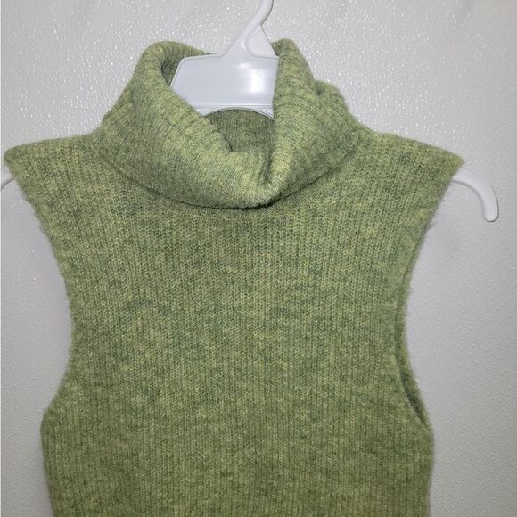 FIFTEEN TWENTY KELLI RIB SLEEVLESS TURTLENECK SWEATER SMALL GREEN - Picture 3 of 4